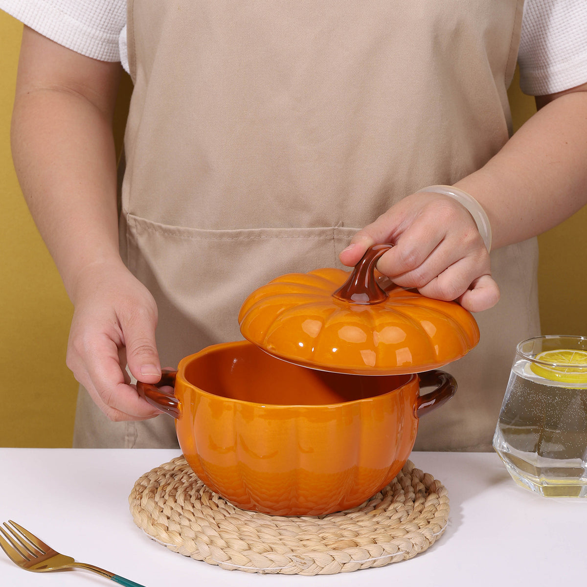 Cute Pumpkin Shape Ceramic Soup Bowl with Lid &amp; Double Handles, Noodle Serving Bowl for Home Kitchen